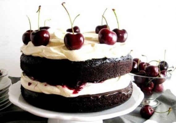 Black-Forest-Gateaux1-e1348483078372.jpg