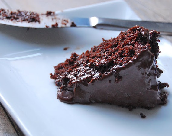 how to make chocolate cake from scratch