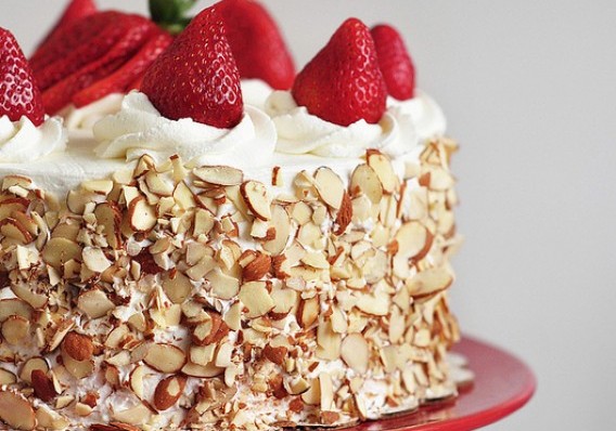 Strawberry Shortcake Cake Recipe