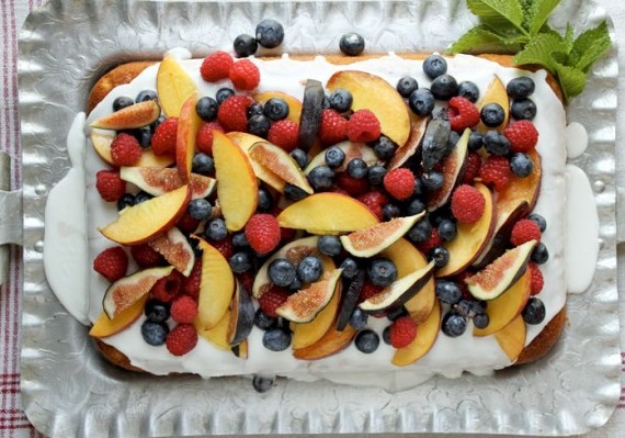 Easy Vanilla Cake with Summer Fruit