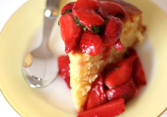 Lemon and Buttermilk Cake with Strawberry and Pimms compote