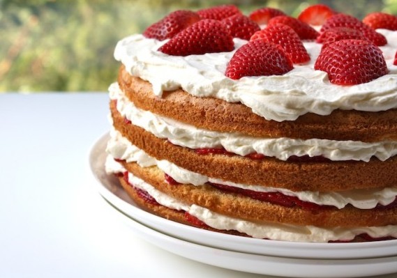 Strawberry and Cream Cake