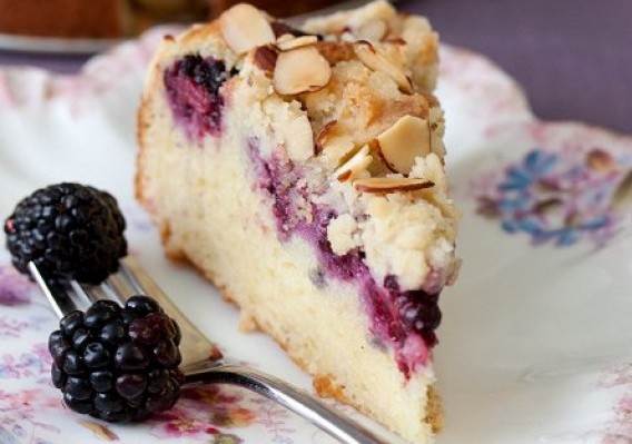 Blackberry Sour Cream Coffee Cake