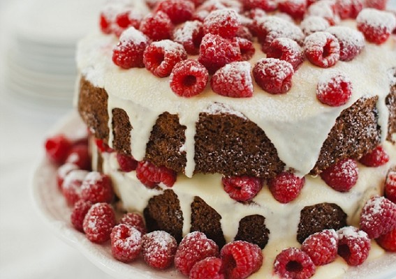 Hummingbird Cake with Berries