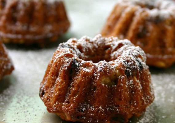 Mini Carrot Bundt Cakes - Mini Bundt Cakes - Recipe