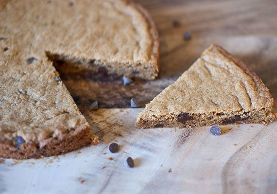 Chocolate Chip Cookie Cake Recipe