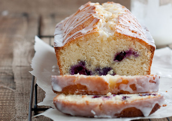  Blueberry Lemon Drizzle Cake