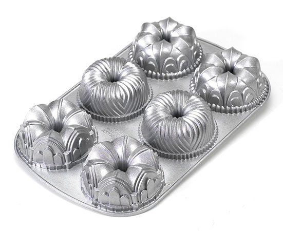 Wilton Mini Bundt Pan - Mini Bundt Cake Pan