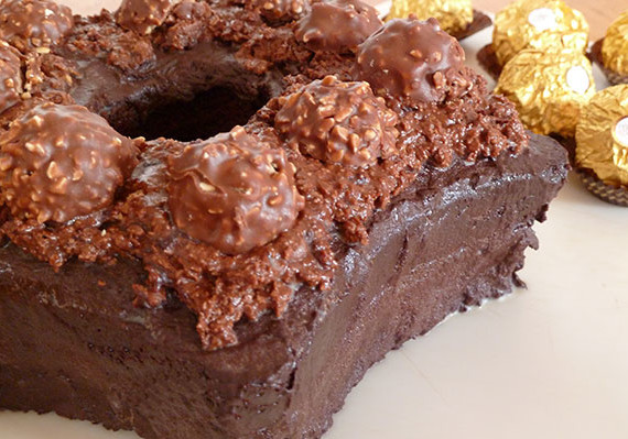 Ferrero-Rocher-Cake