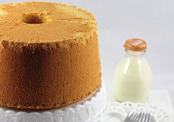 Lemon Chiffon Cake