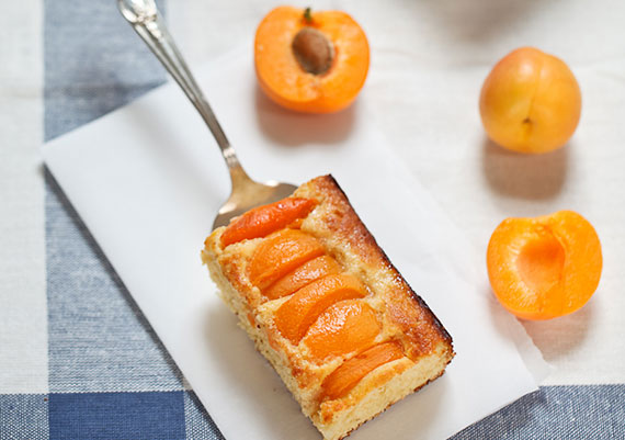 Apricot Slice Cake
